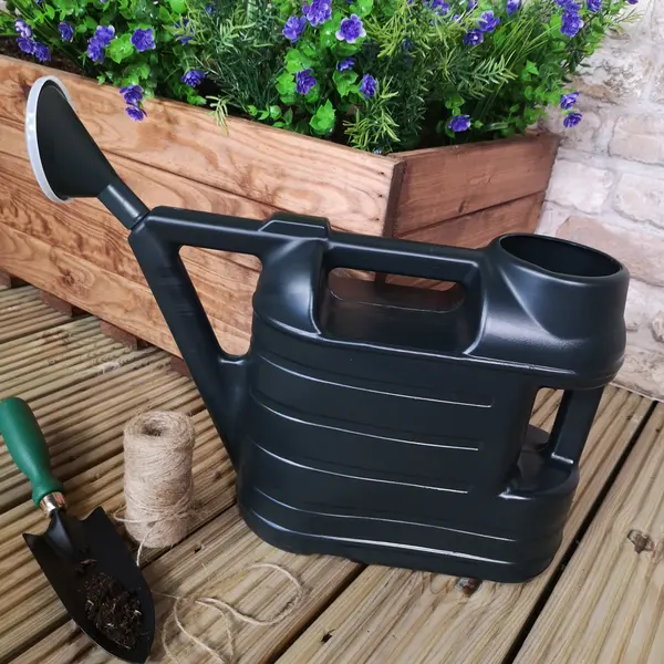 Image of 2 of 6.5L Ward Garden Watering Can With Rose - Green