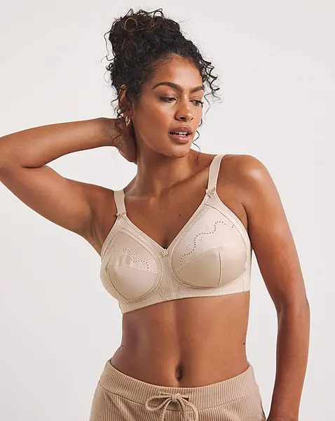 Image of Triumph Triumph Doreen Cotton NonWired Bra Skin Skin Tone Female 40C KD19752