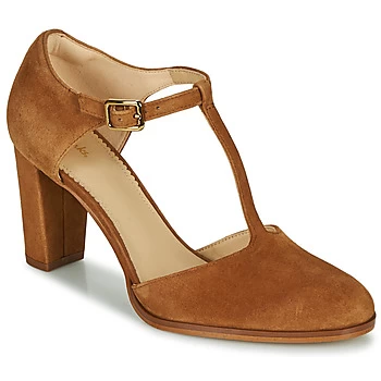 Image of Clarks KAYLIN85 TBAR2 womens Court Shoes in Beige