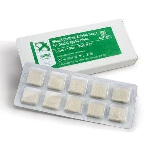 Image of Cut Eeze Haemostatic Dental Soluble Gauze 1.9 x 1.9cm Ref CM0564 Pack