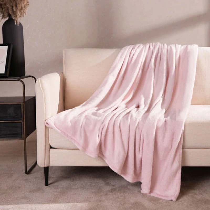 Image of OHS OHS Ultra Soft Flannel Fleece Throw Blanket in Baby Pink Size: 120cm x 150cm Baby Pink 120cm x 150cm Unisex 5027434005833