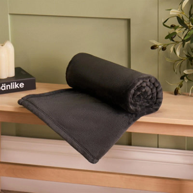 Image of OHS OHS Ultra Soft Flannel Fleece Throw Blanket in Charcoal Size: 150cm x 200cm Charcoal 150cm x 200cm Unisex 5027434227099