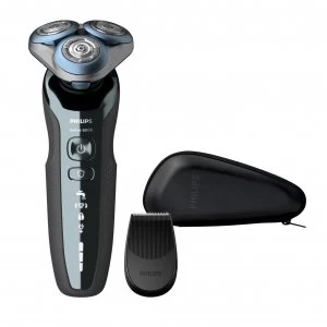 Image of Philips Wet & Dry Electric Shaver S6630/11