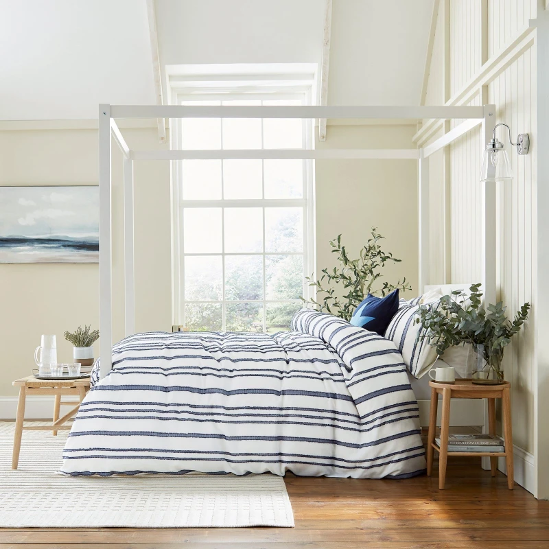 Image of Helena Springfield Clipped Duvet Cover Set Navy unisex Single