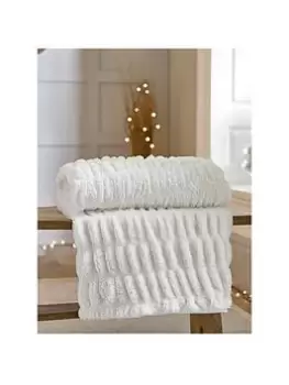 Image of Deyongs New Hampshire Faux Fur Throw