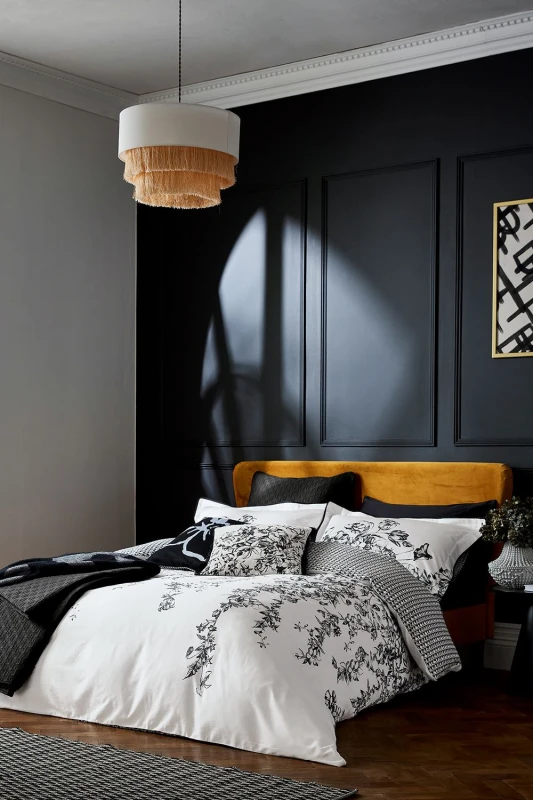 Image of Ted Baker 'Elegnce Floral Border' Duvet Cover Set in Black Size: Double Black Double Unisex 5016709719148