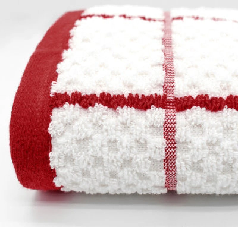 Image of Kitchen Trends Checkered 100% Cotton Pack of 3 Tea Towels, Easy Care in Red Size: 3 Pack Red Unisex 3 Pack