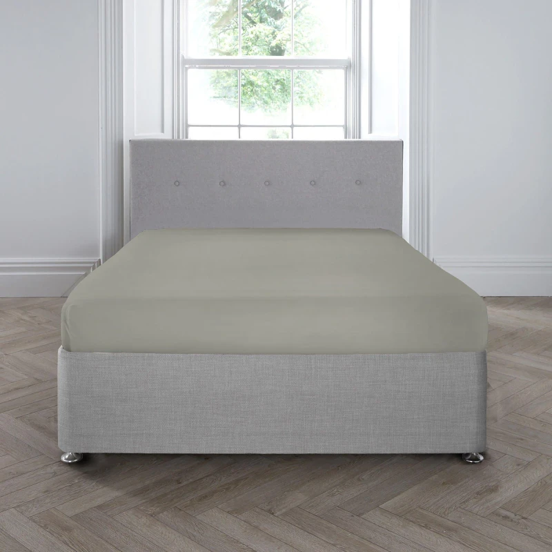 Image of Appletree 'Premium 200TC Plain Dye' Hotel Quality 100% Percale Cotton Fitted Bed Sheet Silver