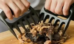 Image of BBQ Meat Claws: One Set