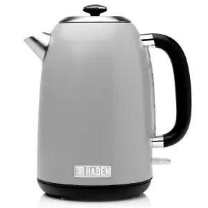 Image of Haden Hove 1.7L Kettle 192875 in Smoke Grey