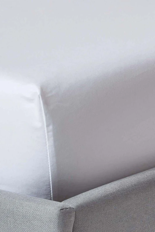 Image of HOMESCAPES White Deep Fitted Sheet Egyptian Cotton 1000 Thread Count, King - White - White - Homescapes BL1344C