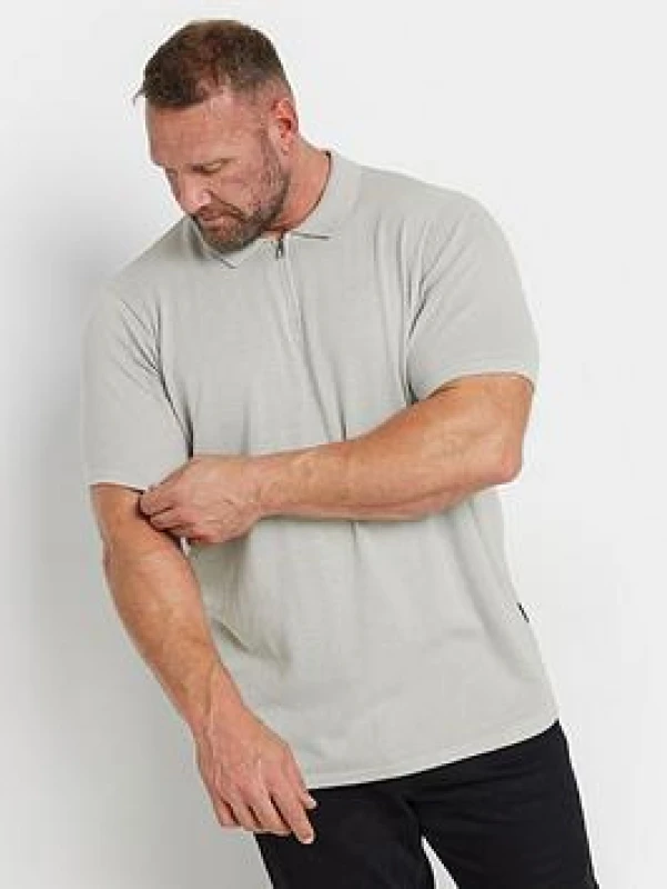 Image of BadRhino BadRhino Men Knitted Short Sleeve Zip Polo Shirt in Grey Size: 3X-Large Grey XXXL Male 5063111862078