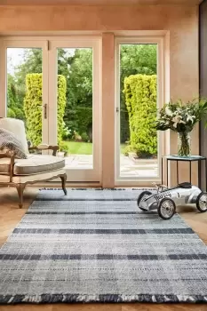 Image of Highland Check Runner