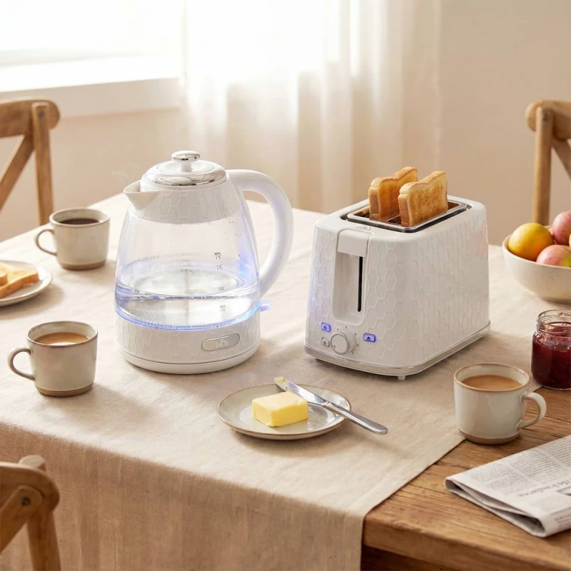 Image of HOMCOM Kettle & Toaster Set with Limescale Filter, Crumb Tray in Cream Cream Unisex