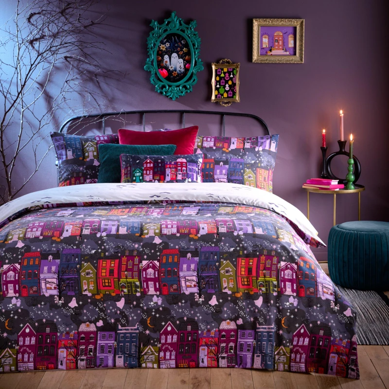 Image of Creepy Town Reversible Duvet Cover Set Charcoal / Double