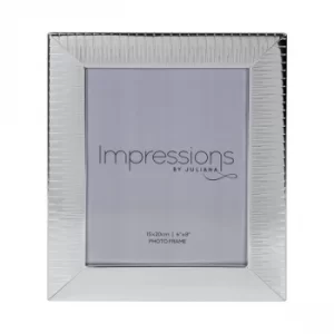 Image of Ridged Silver Plated Photo Frame (6 x 8)