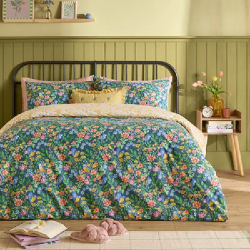 Image of Furn. Emerie Floral Reversible Duvet Cover Set, King