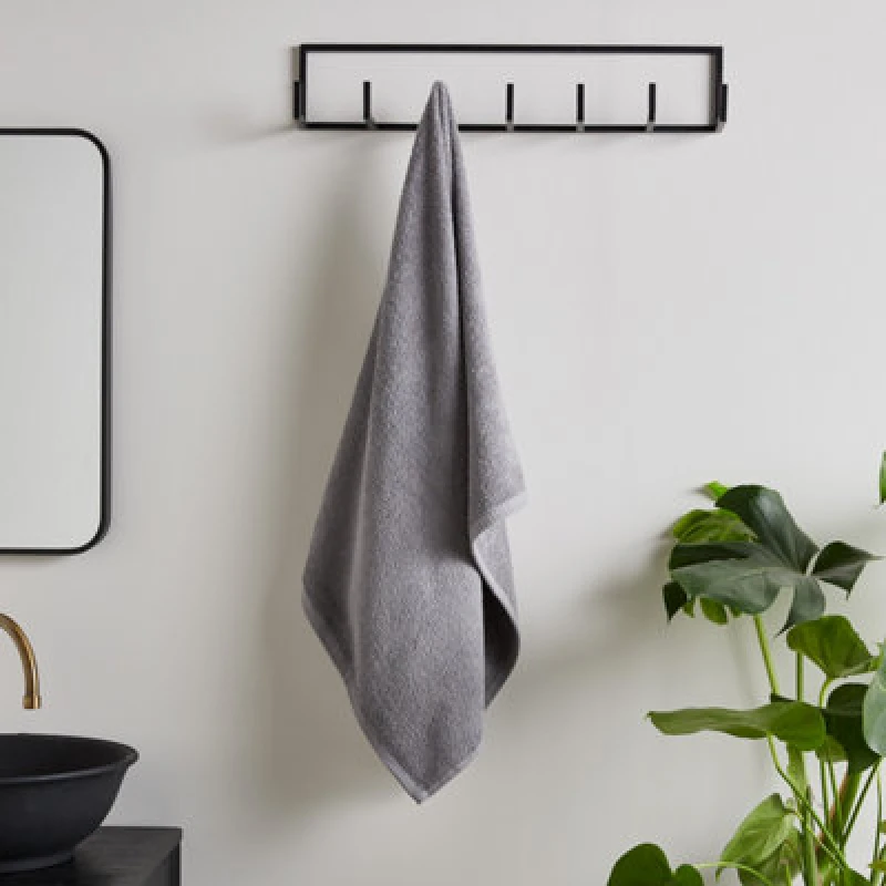 Image of Catherine Lansfield Catherine Lansfield 'Quick Dry Cotton' Towel Collection in Grey Size: Bath Sheet Grey Bath Sheet Unisex 5057681105987