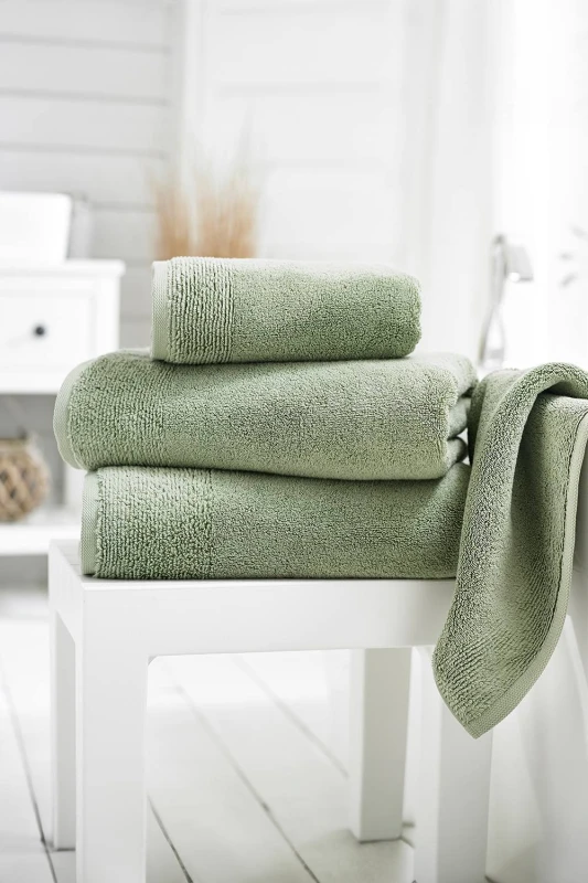 Image of Deyongs Palazzo 800gsm Hotel Luxury Cotton Hand Towel Green