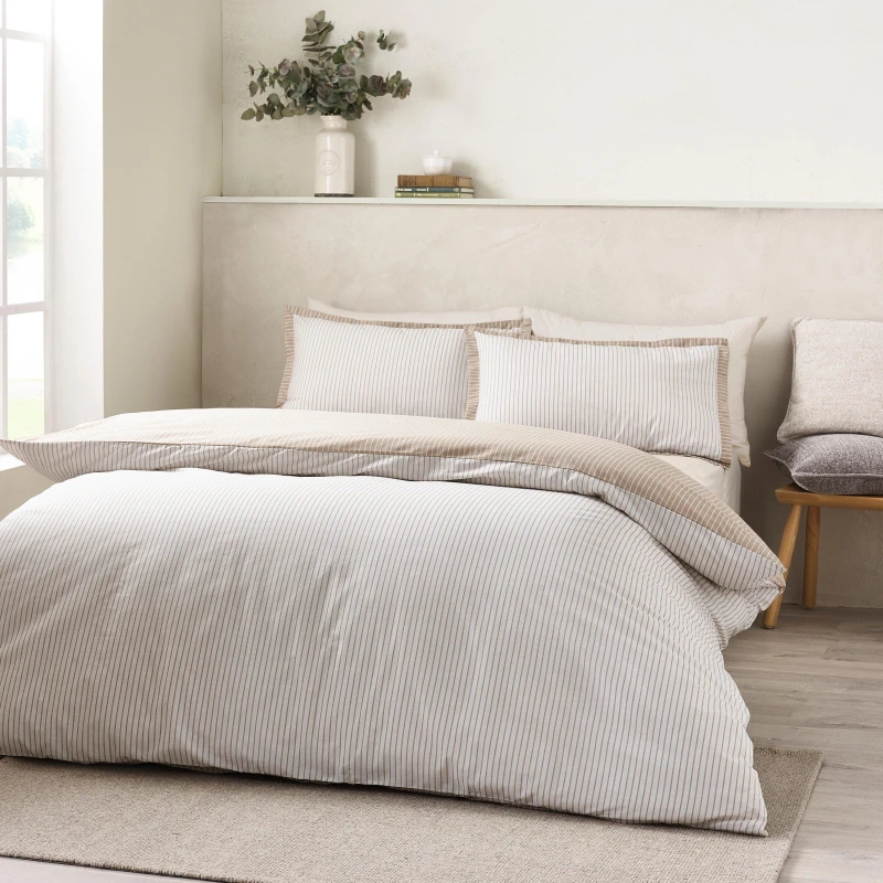 Image of Catherine Lansfield Catherine Lansfield 'Oxford Pinstripe' Reversible Duvet Cover Set in Natural Size: Single Natural Single Unisex 5057681186900