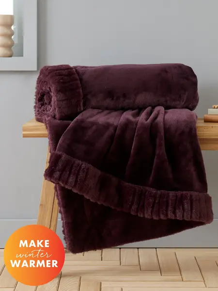 Image of Catherine Lansfield 'Velvet and Faux Fur' Throw Plum