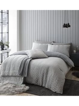 Image of Catherine Lansfield Pinsonic Duvet Set