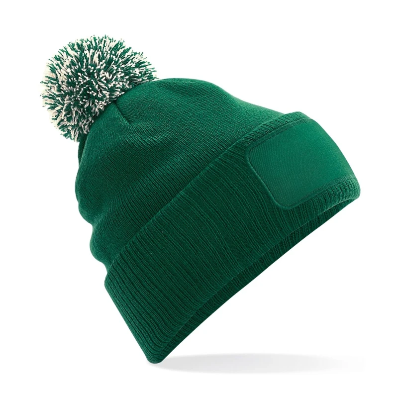 Image of Beechfield Beechfield Men Snowstar Patch Beanie in Bottle Green Bottle Green One Size Male 5063470573622