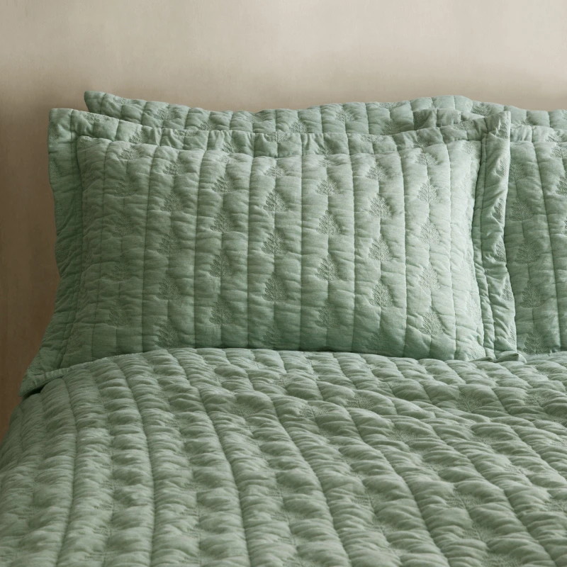 Image of Pineapple Elephant Tamba Leaf Pinsonic Quilted Oxford Pillowcase Pair Green unisex Oxford