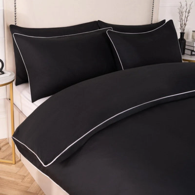 Image of OHS OHS Piped Edge Bedding Set Soft Duvet Cover with Pillowcase in Black Size: King Black King Unisex 5027434204366
