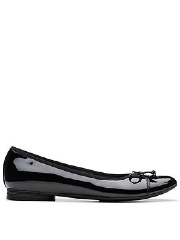 Image of Clarks Clarks Women Loreleigh Rae Black Patent Ballerina Size: 4-Wide Fit Black 4-Wide Fit Female 5063090805868