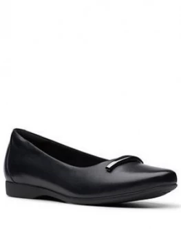 Image of Clarks Clarks Unstructured Wide Fit Un Darcey Way Ballerina