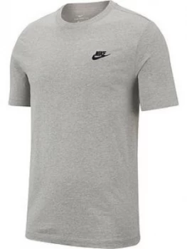 Image of Nike Sportswear Club Plus Size T-Shirt - Dark Grey