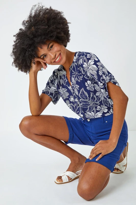 Image of Roman Womens Turn Up Stretch Shorts in Midnight Size: 12 Midnight Female 12