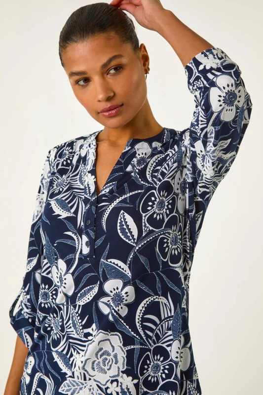 Image of Roman Textured Floral Print V-Neck Stretch Shirt Navy