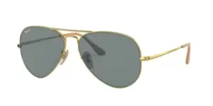 Image of Ray-Ban Sunglasses RB3689 Polarized 9064S2