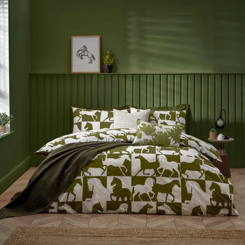 Image of Herve Reversible Duvet Cover Set Olive, Olive / Double
