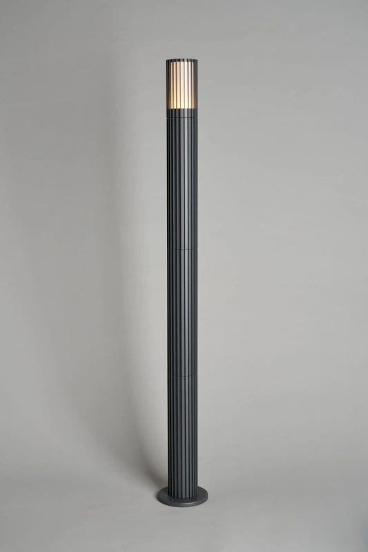 Image of Zink Muto Adjustable Post Light in Anthracite