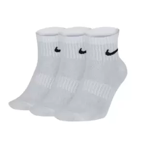 Image of Nike Everyday Ankle Socks (3 Pairs) (XL) (White)