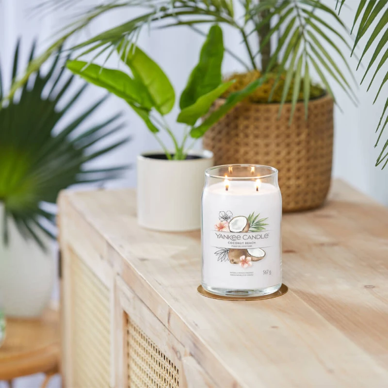 Image of Yankee Candle Signature Large Jar Coconut Beach White female
