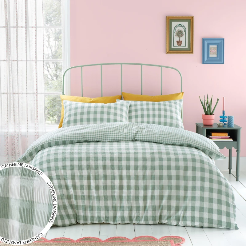 Image of Catherine Lansfield Seersucker Gingham Check Duvet Cover & Pillowcase Set Green