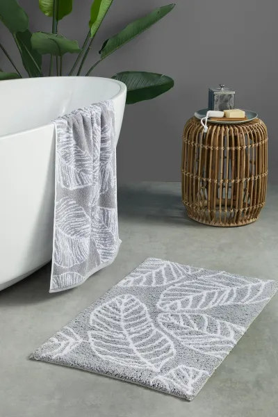 Image of 'Matteo' 100% Cotton Bath Mat