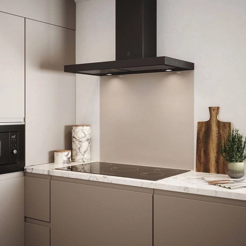 Image of Pale Beige Glass Kitchen Splashback 900Mm X 750Mm, Cream SB54069