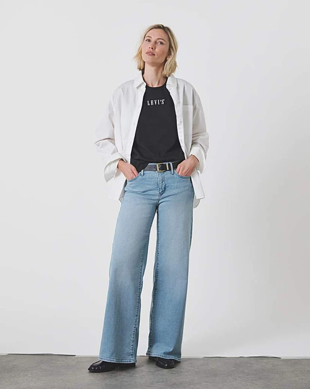 Image of Levis|Levis Levis 318 Shaping Wide Leg Jeans Light Wash - Levis - Size: 28/30 / UK 10 Light Wash Female 28/30 / UK 10 PV15412