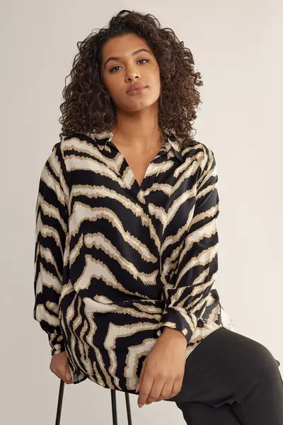 Image of Evans Collared Animal Print Blouse Brown