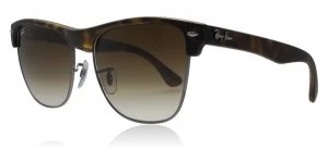 Image of Ray-Ban Oversized Sunglasses Tortoise 878/51 57mm