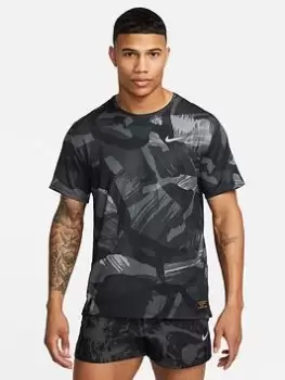 Image of Nike Dri-fit Uv Miler Camo Tee, Black Size M Men