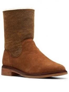 Image of Clarks Clarkdale Ax Calf Boot - Dark Tan