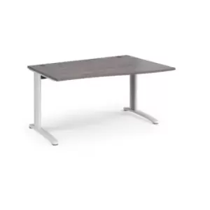 Image of TR10 right hand wave desk 1400mm - white frame and grey oak top
