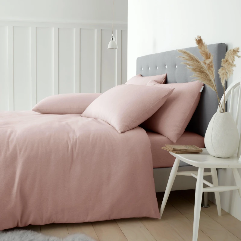 Image of Catherine Lansfield Catherine Lansfield 'Brushed Cotton' Duvet Cover Set in Pink Size: Single Pink Single Unisex 5057681115740