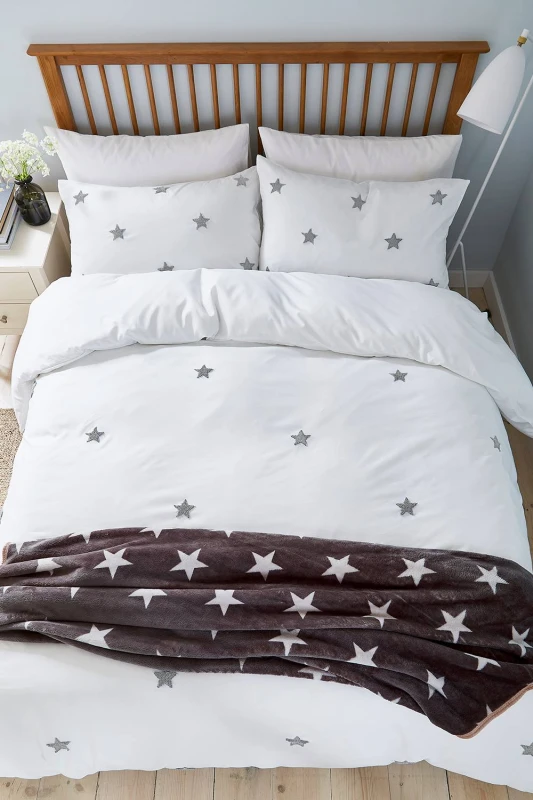 Image of Helena Springfield 'Tufted Star Grey' Duvet Cover Set in White Size: Double White Unisex Double